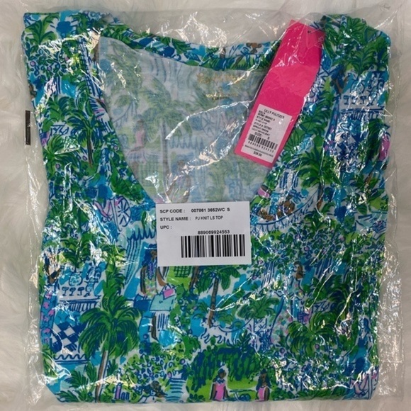 Lilly Pulitzer Long Sleeve PJ Knit Top - Picture 2 of 4